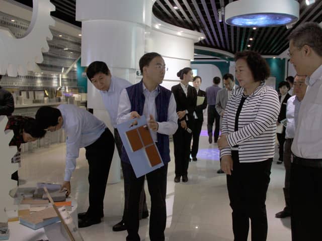 济宁市政协副主席倪丽君莅临ld官网登录机械调研指导工作