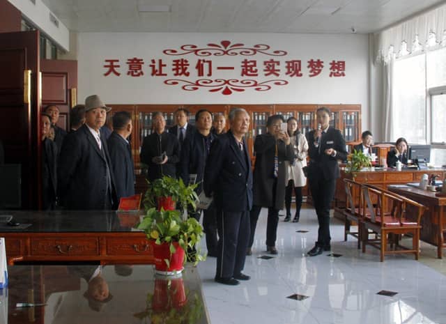 兖州区人大、政协领导莅临ld官网登录机械参观考察