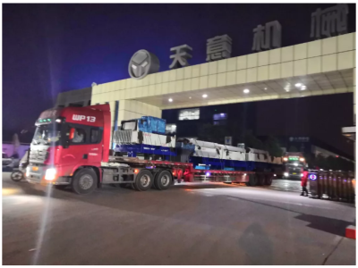 年终岁末ld官网登录机械发货忙 加班加点为市场！